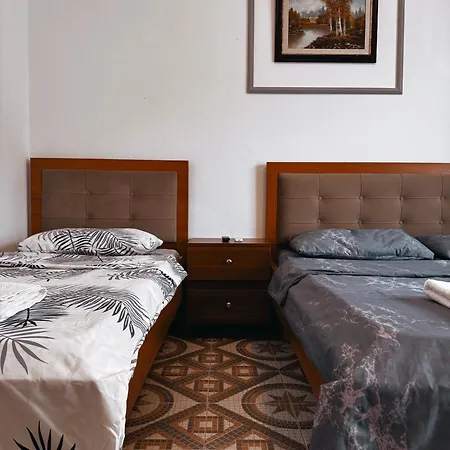 El Mare And Restaurant Hotel Shkallnur