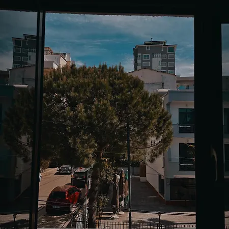 El Mare And Restaurant Škalngur